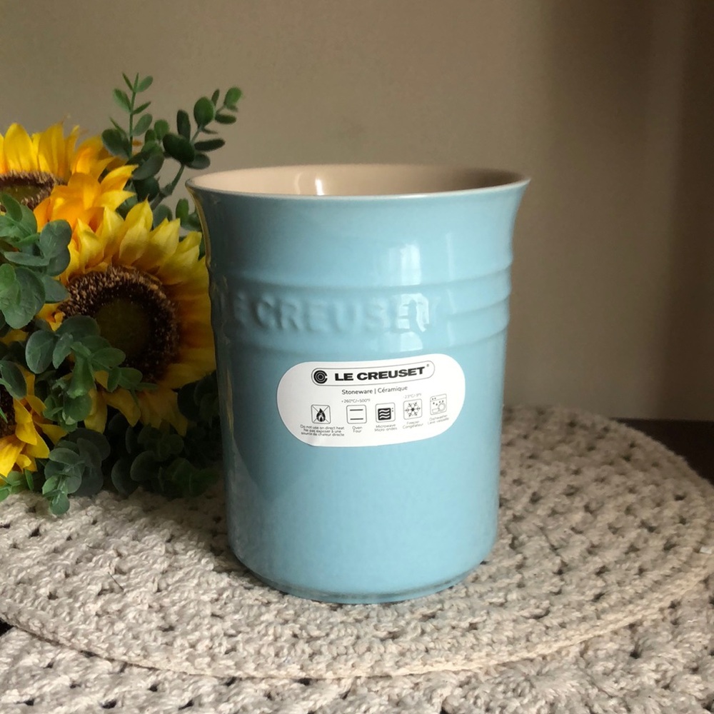 Le Creuset Light Blue Stoneware Utensil Crock with Cream Interior